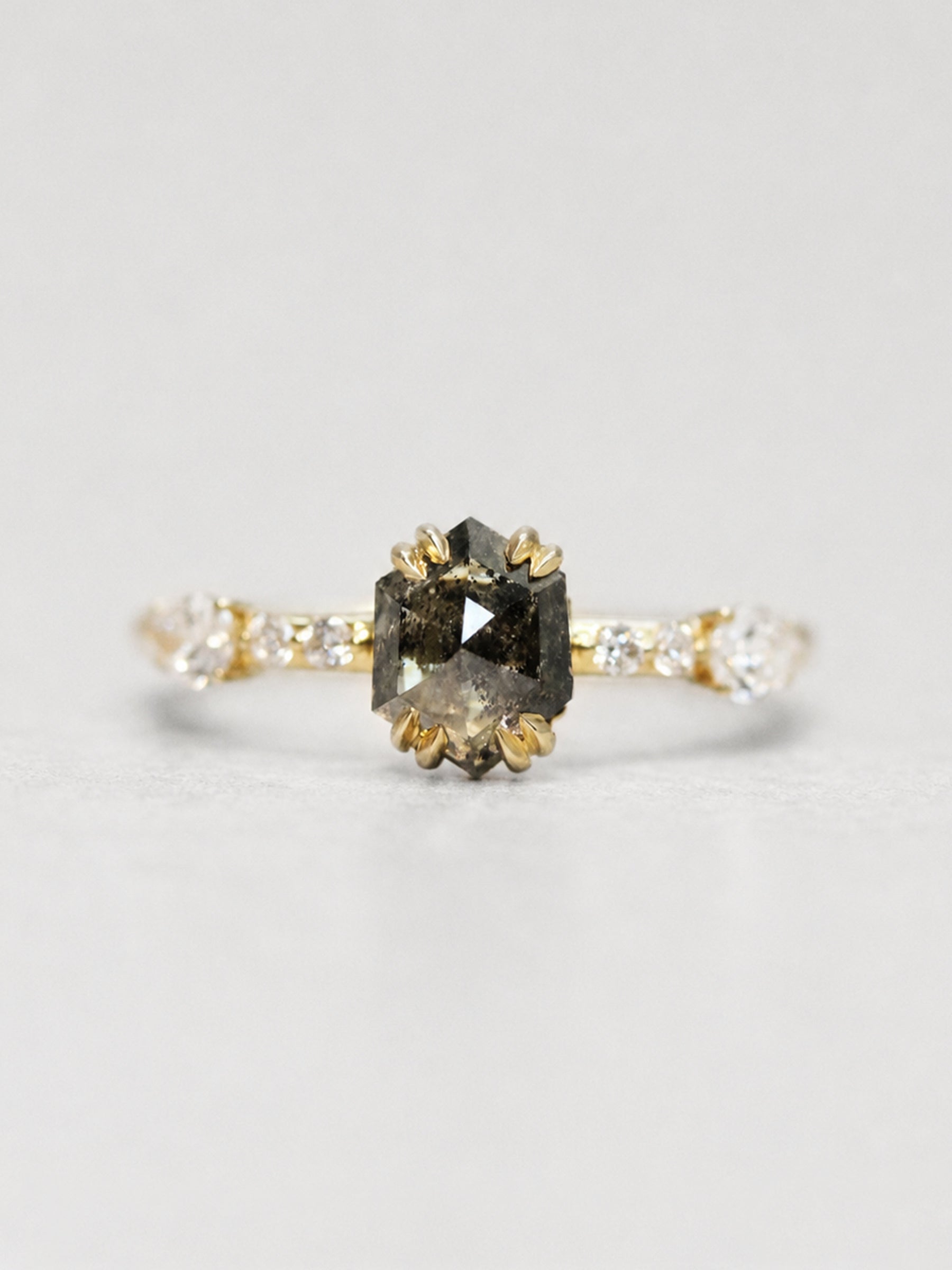 Harlow Ring