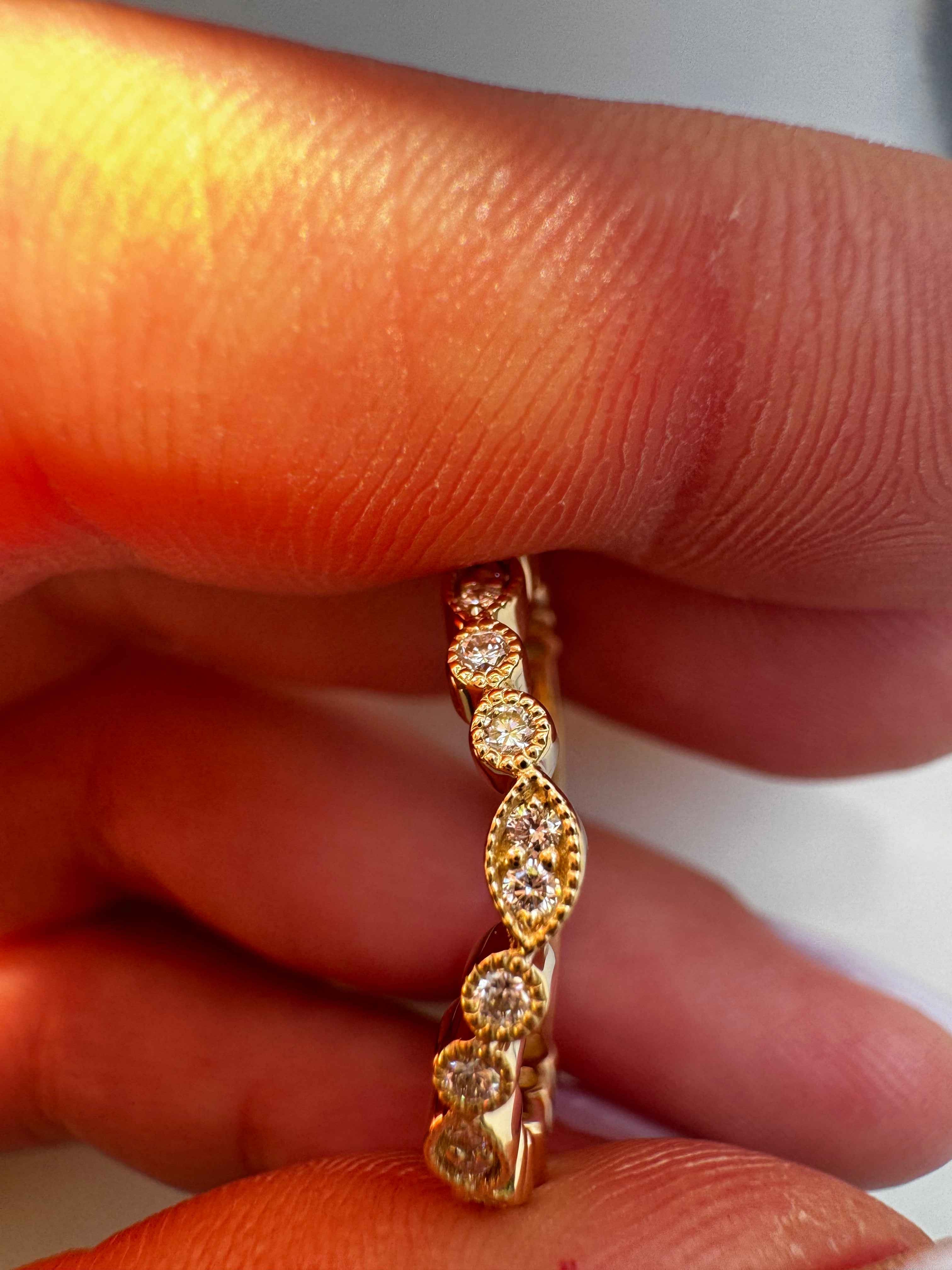 Curved Jahan Ring