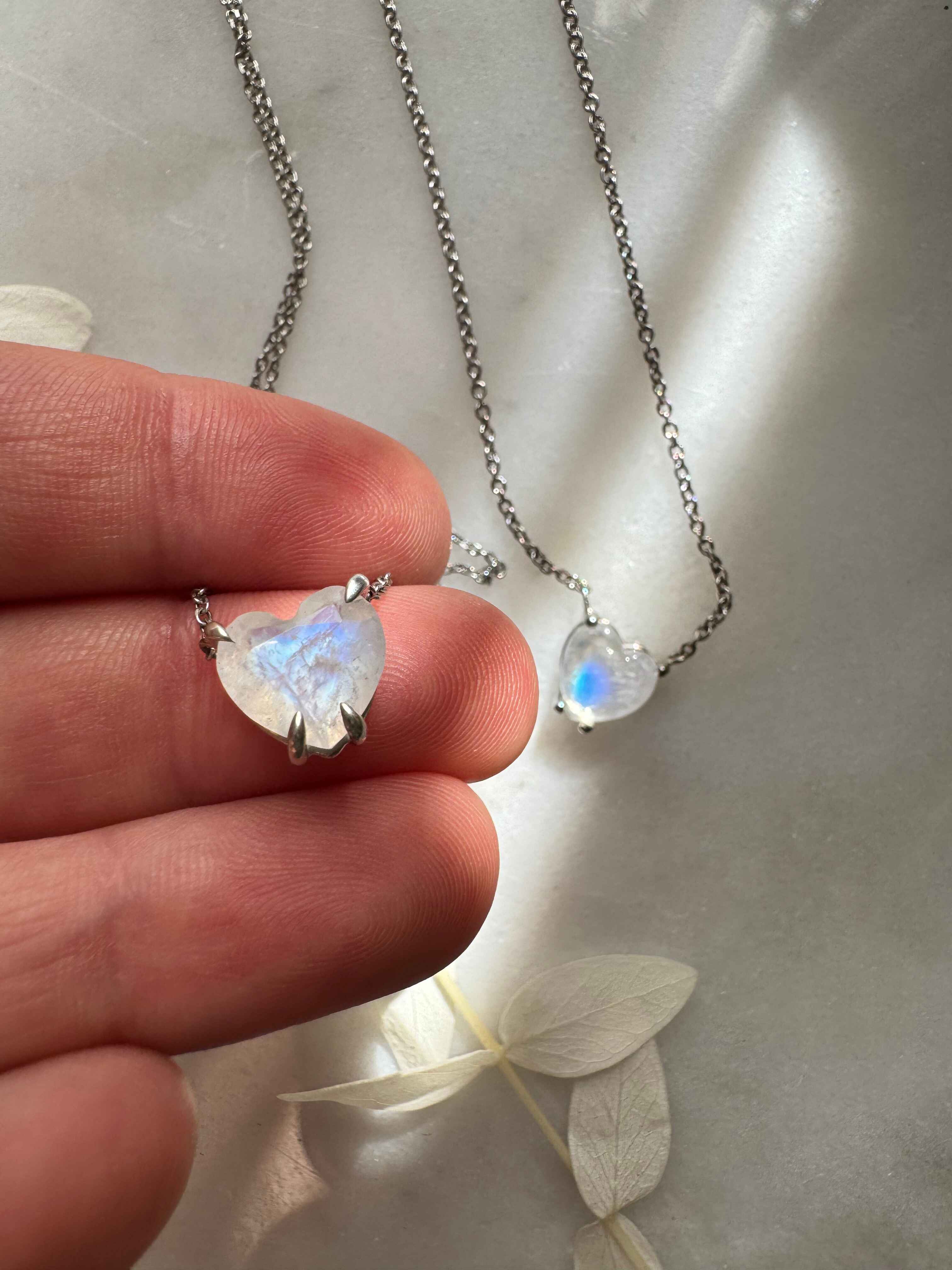 Dainty Solitaire Faceted Heart Moonstone Necklace