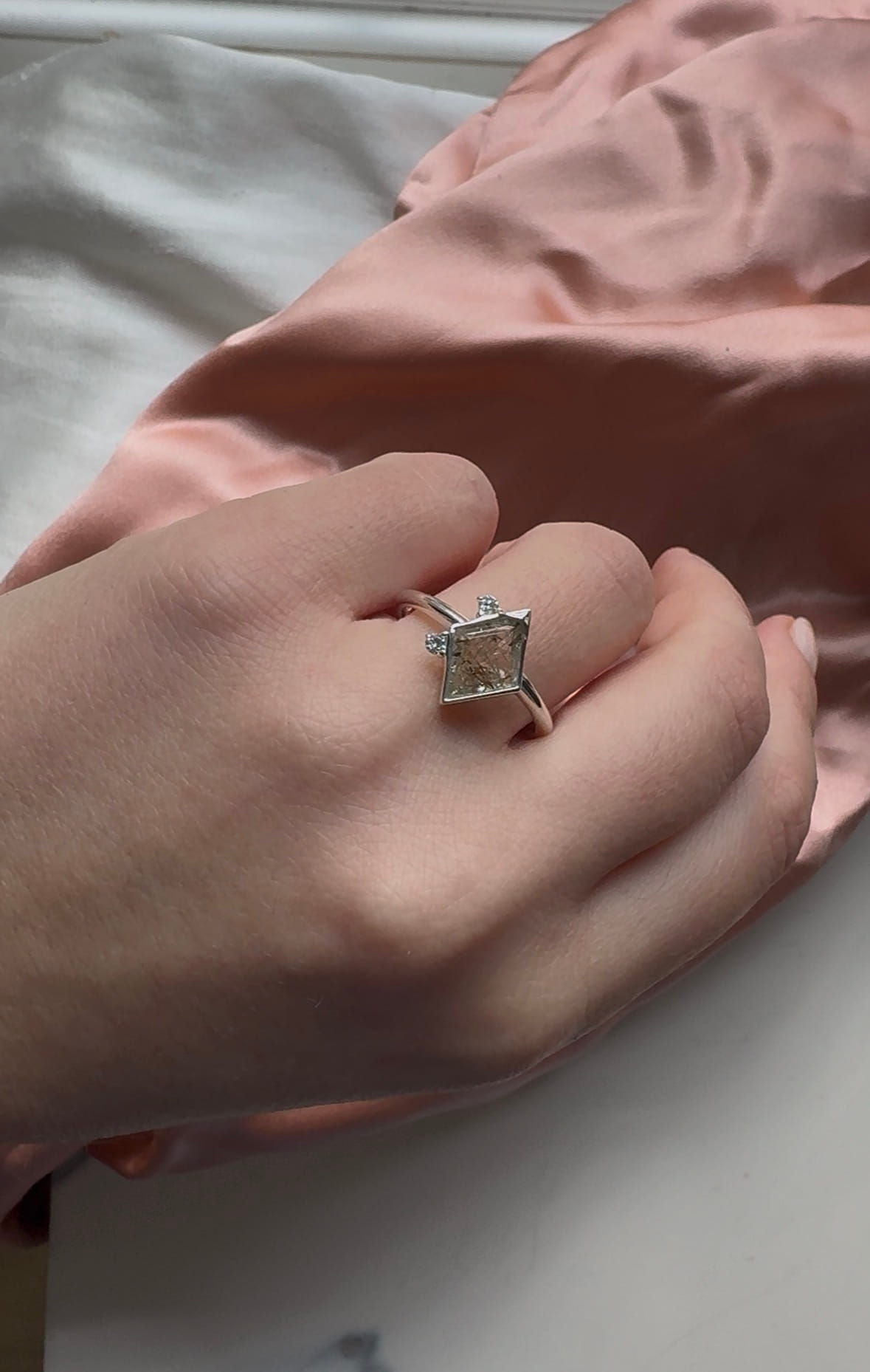 Salt & Pepper Quartz Kite Engagement Ring
