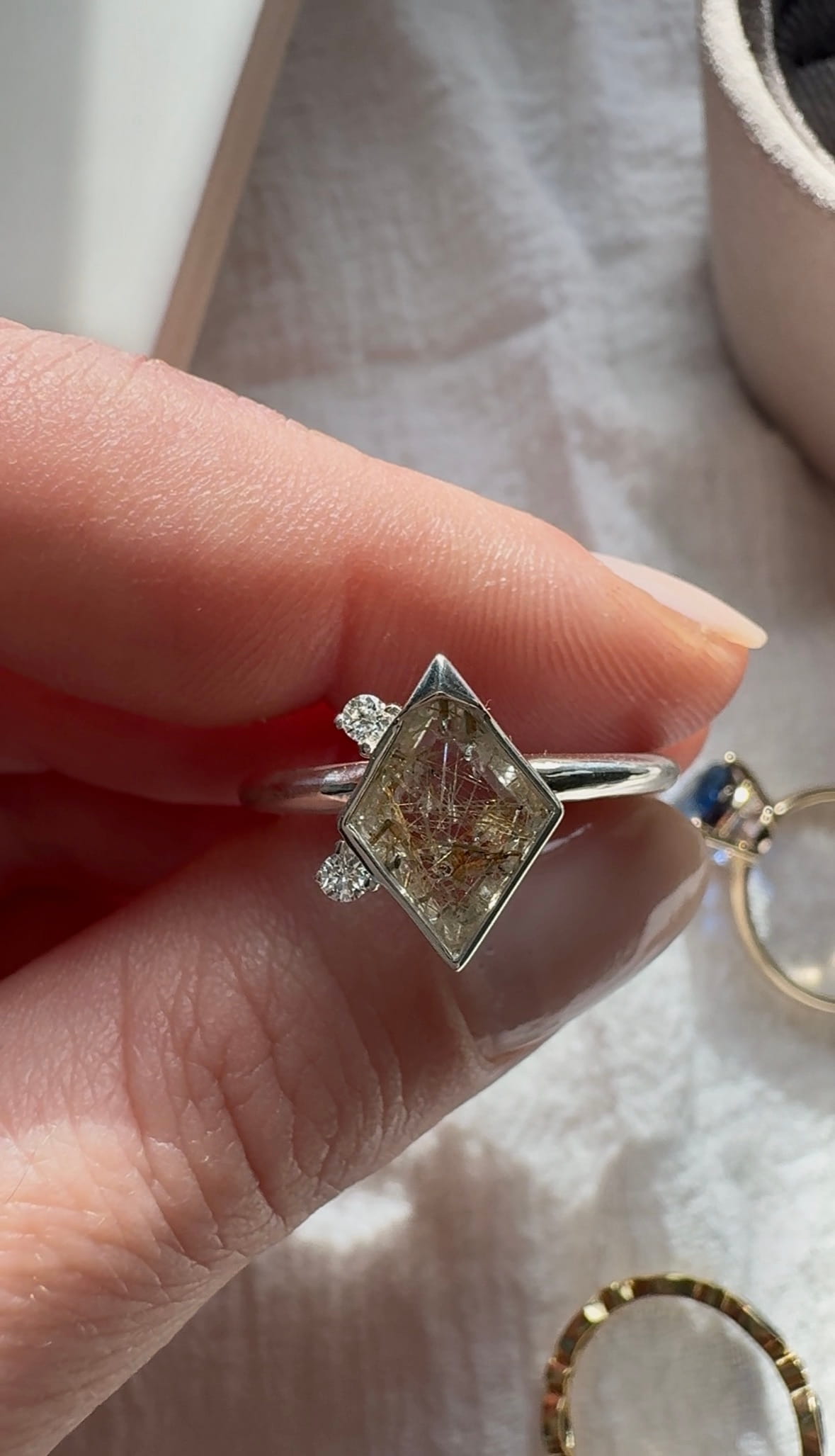 Salt & Pepper Quartz Kite Engagement Ring
