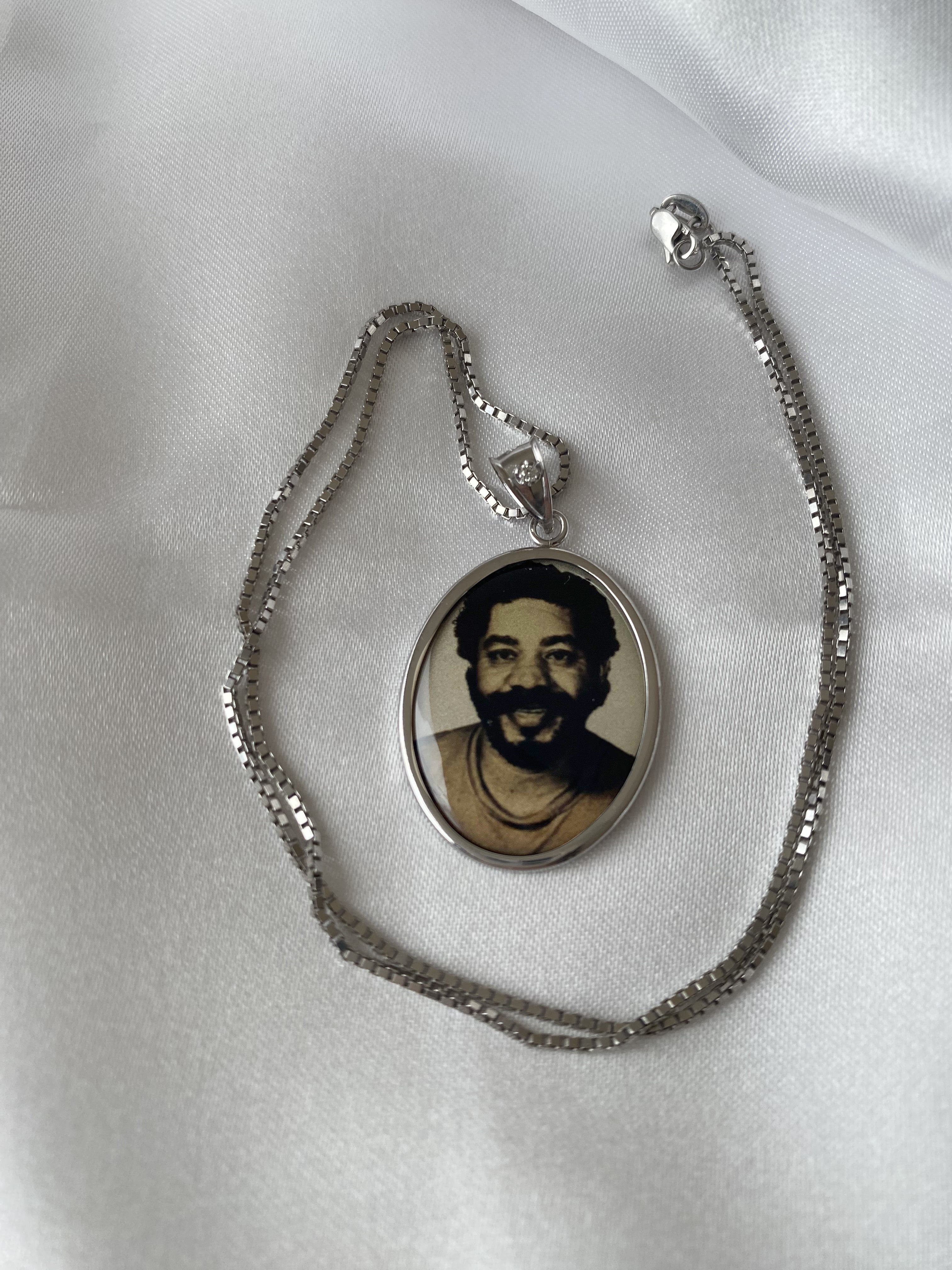 Oval Gold Photo Pendant Disc Charm