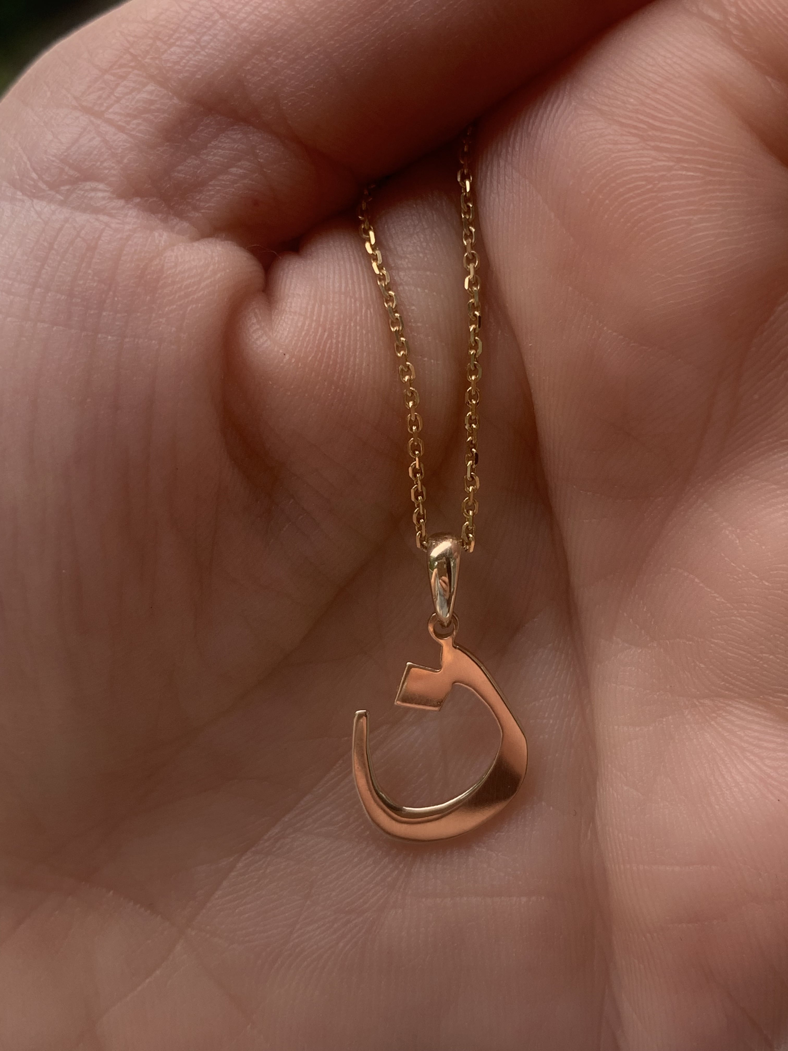 Necklace Arabic Letter Full 18K Gold | Aquae Jewels
