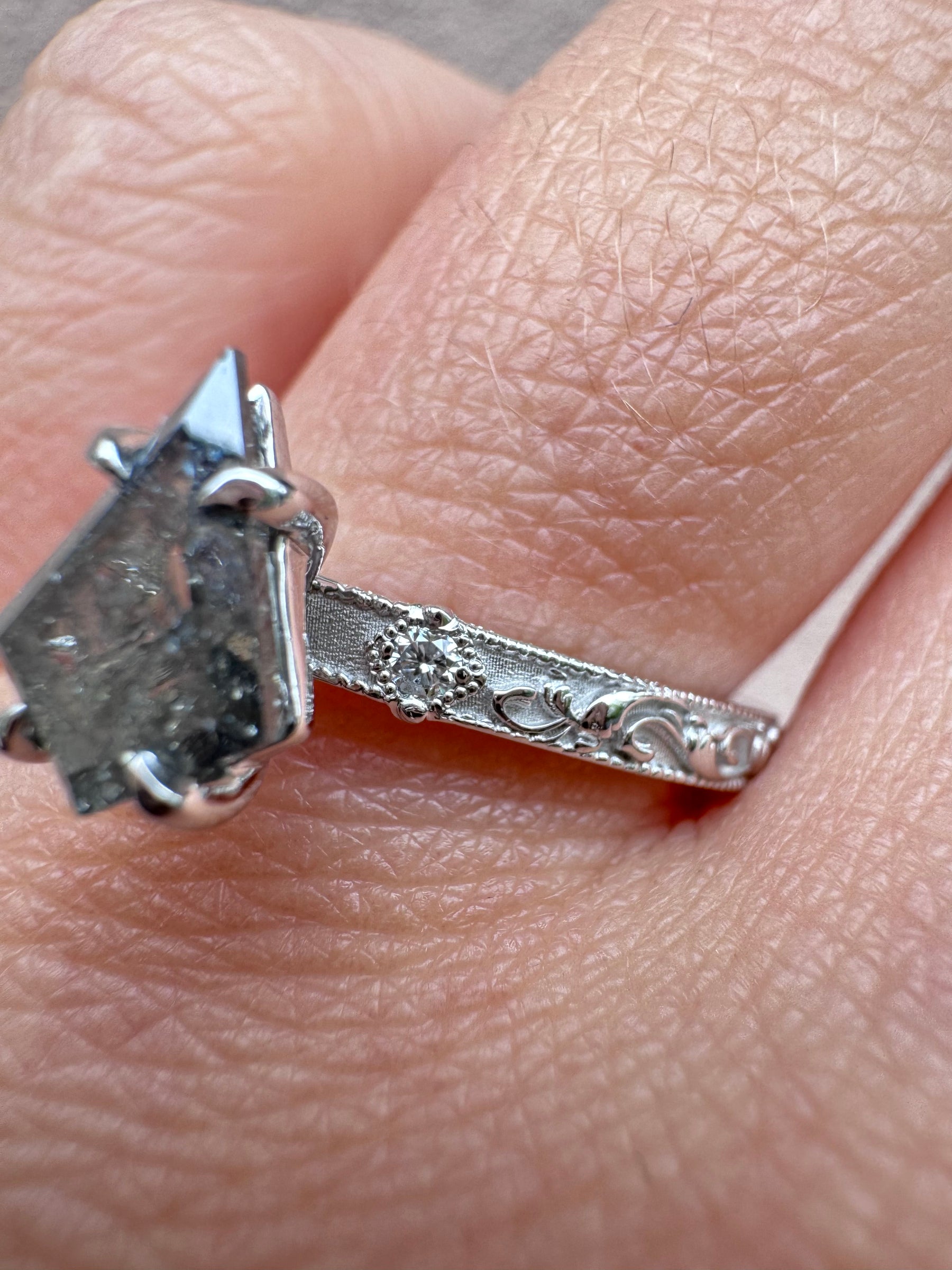 Kite Salt & Pepper Diamond Engagement Ring with Vintage Floral Band