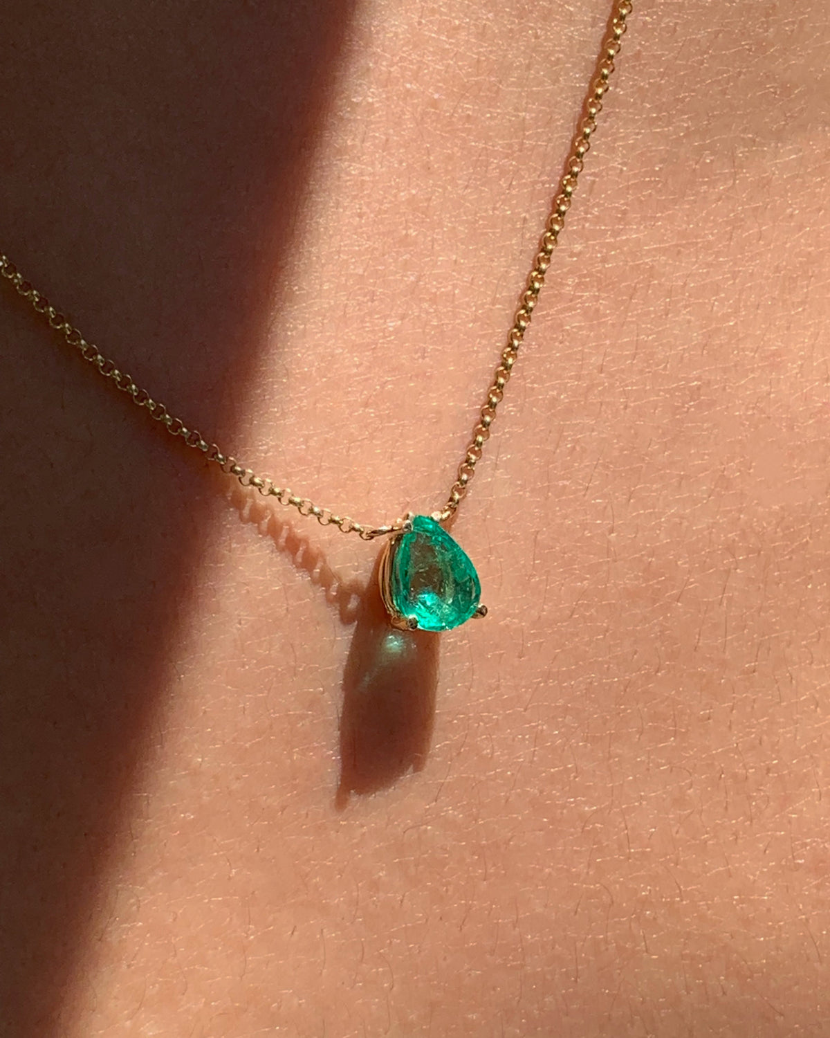 Teardrop/Pear Emerald Solitaire Necklace