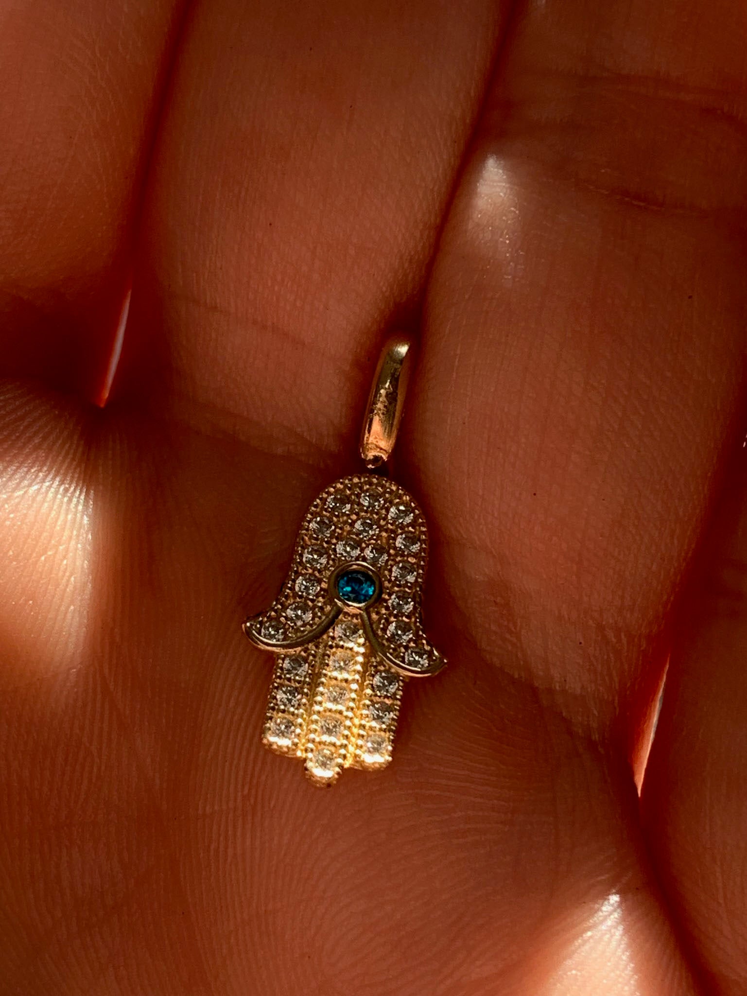 14k Gold Hamsa Pendant