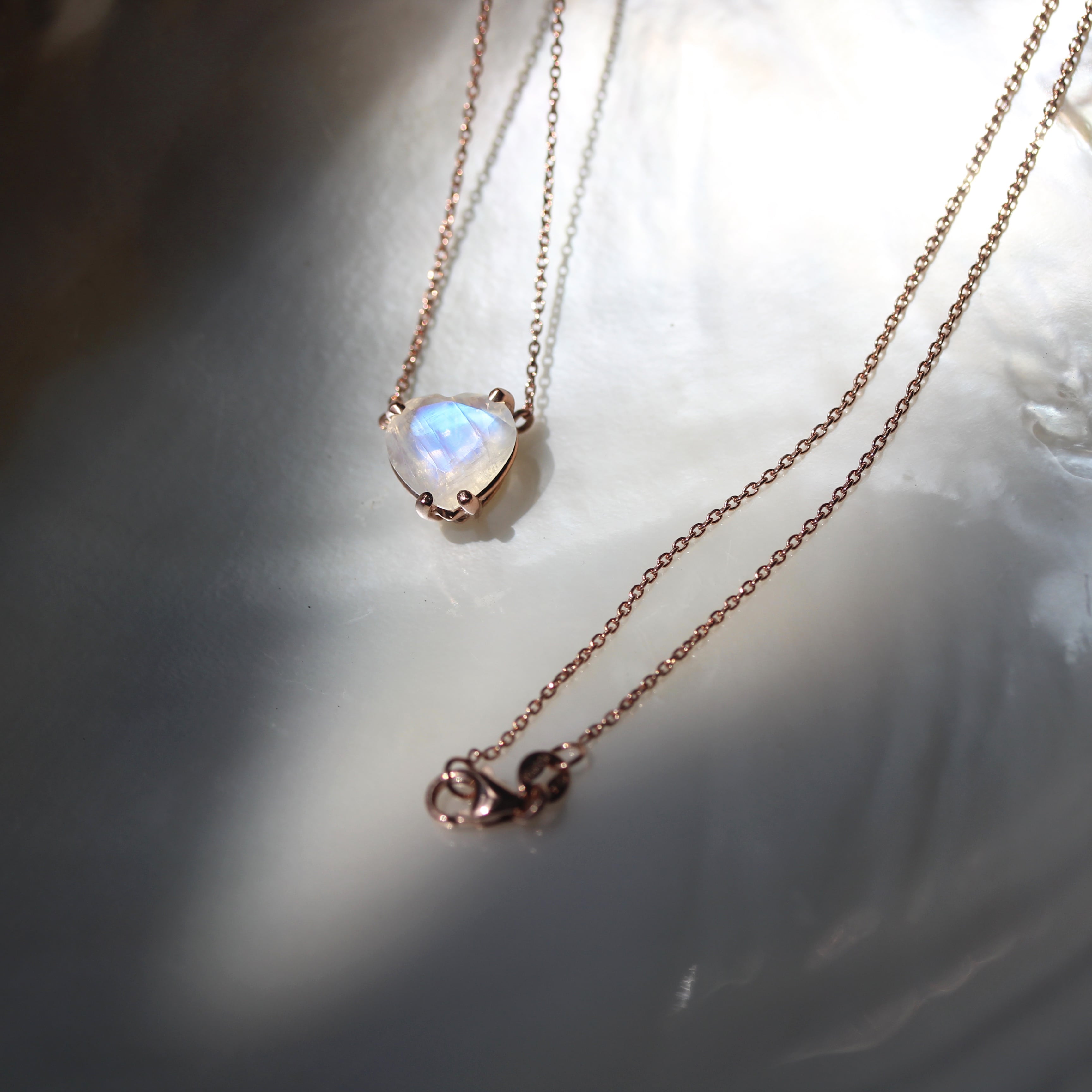 Dainty Solitaire Faceted Heart Moonstone Necklace
