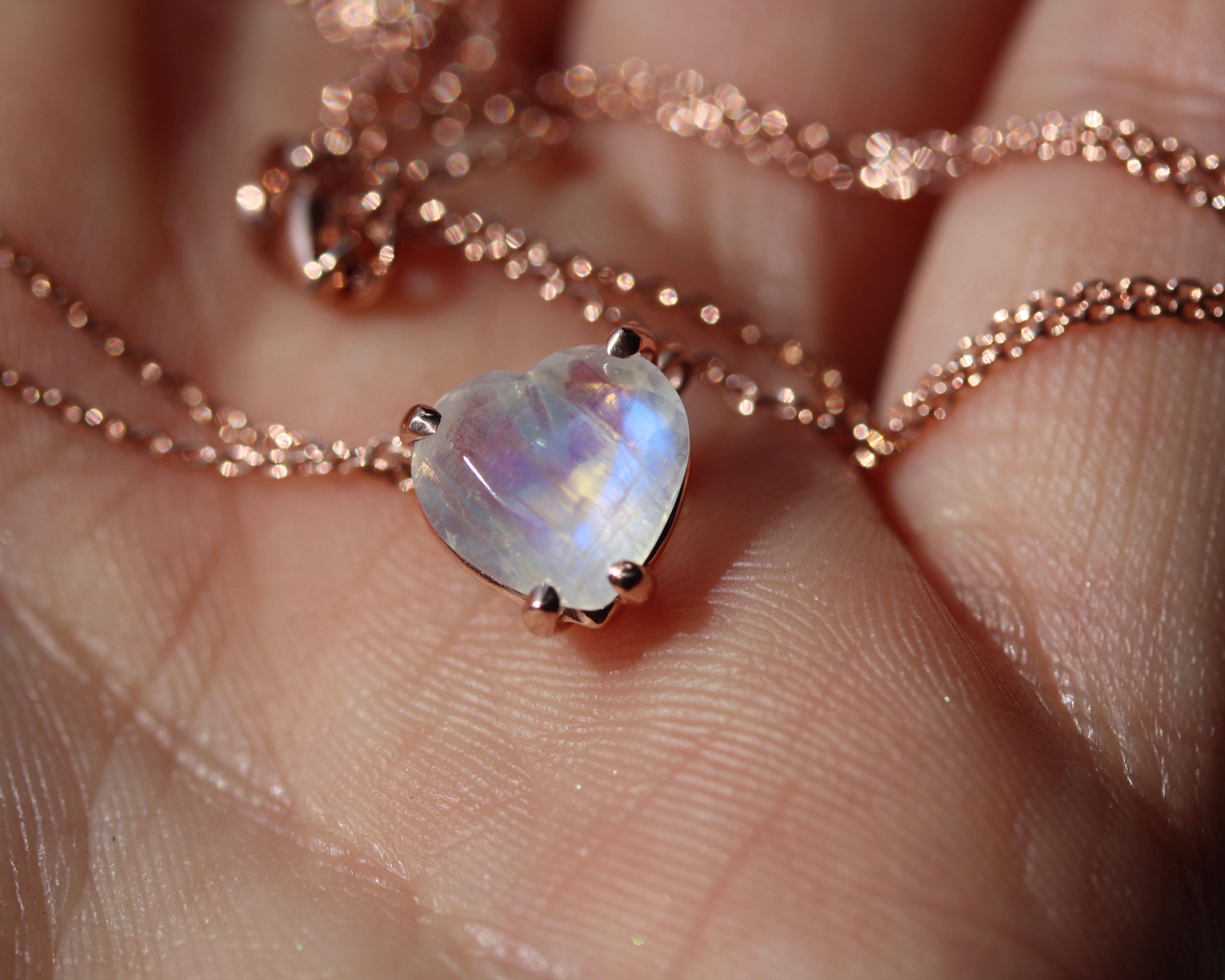 Dainty Solitaire Faceted Heart Moonstone Necklace