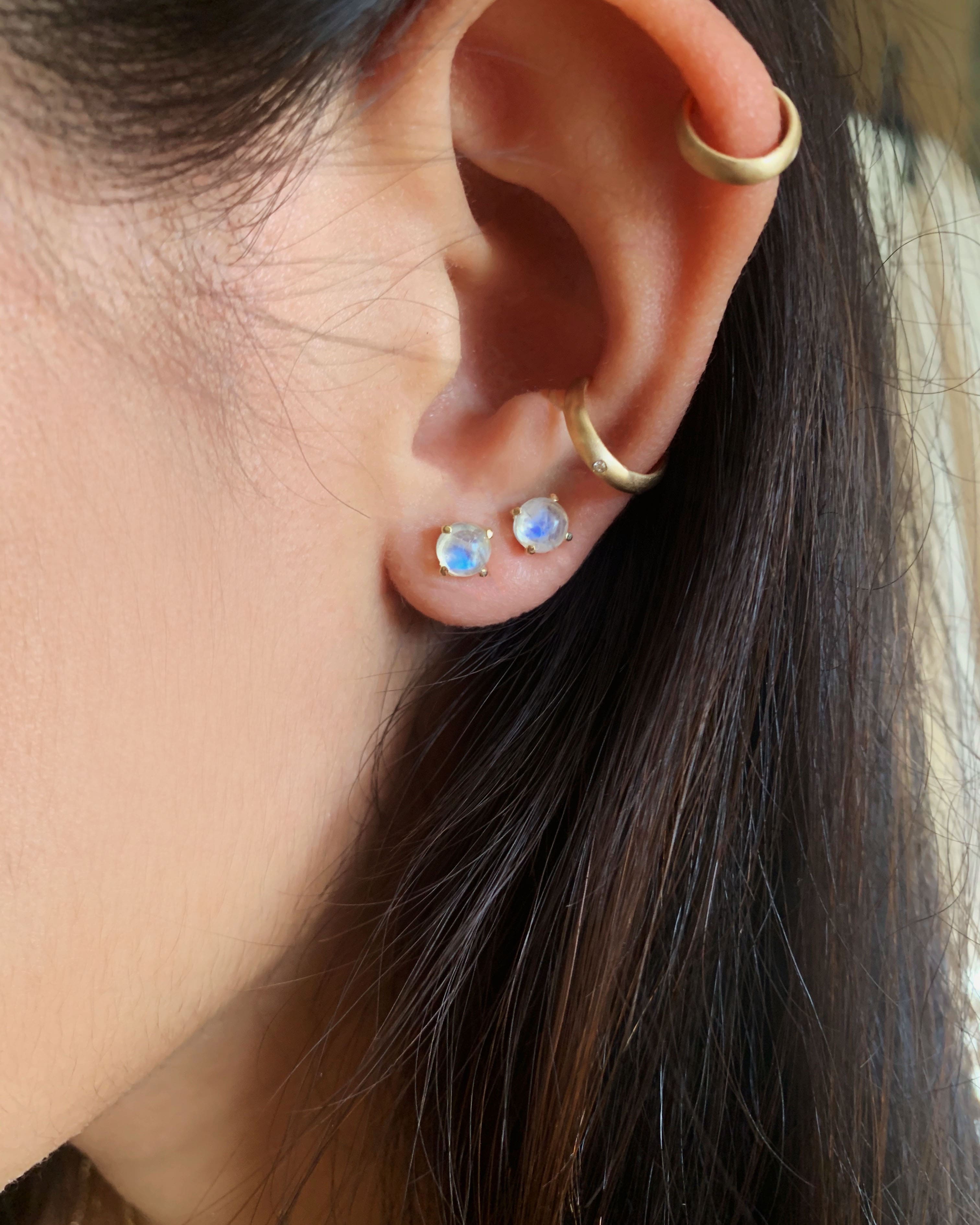 14k Round Moonstone Studs