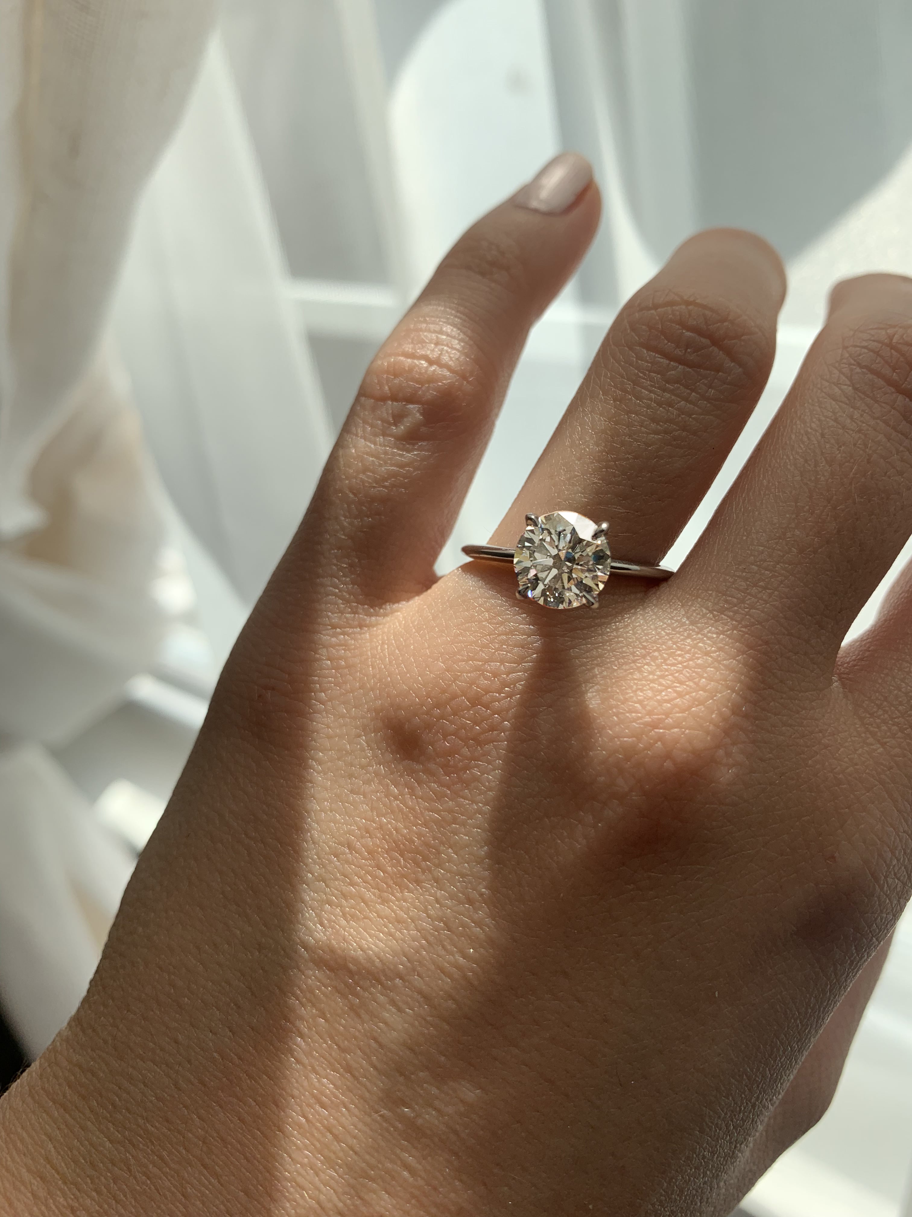 Custom Round Diamond Engagement Ring