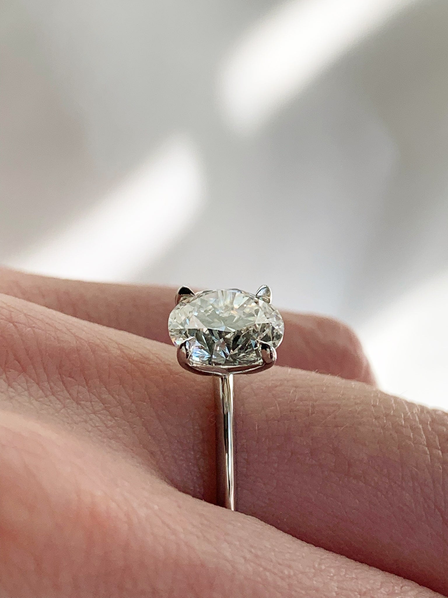 Custom Round Diamond Engagement Ring