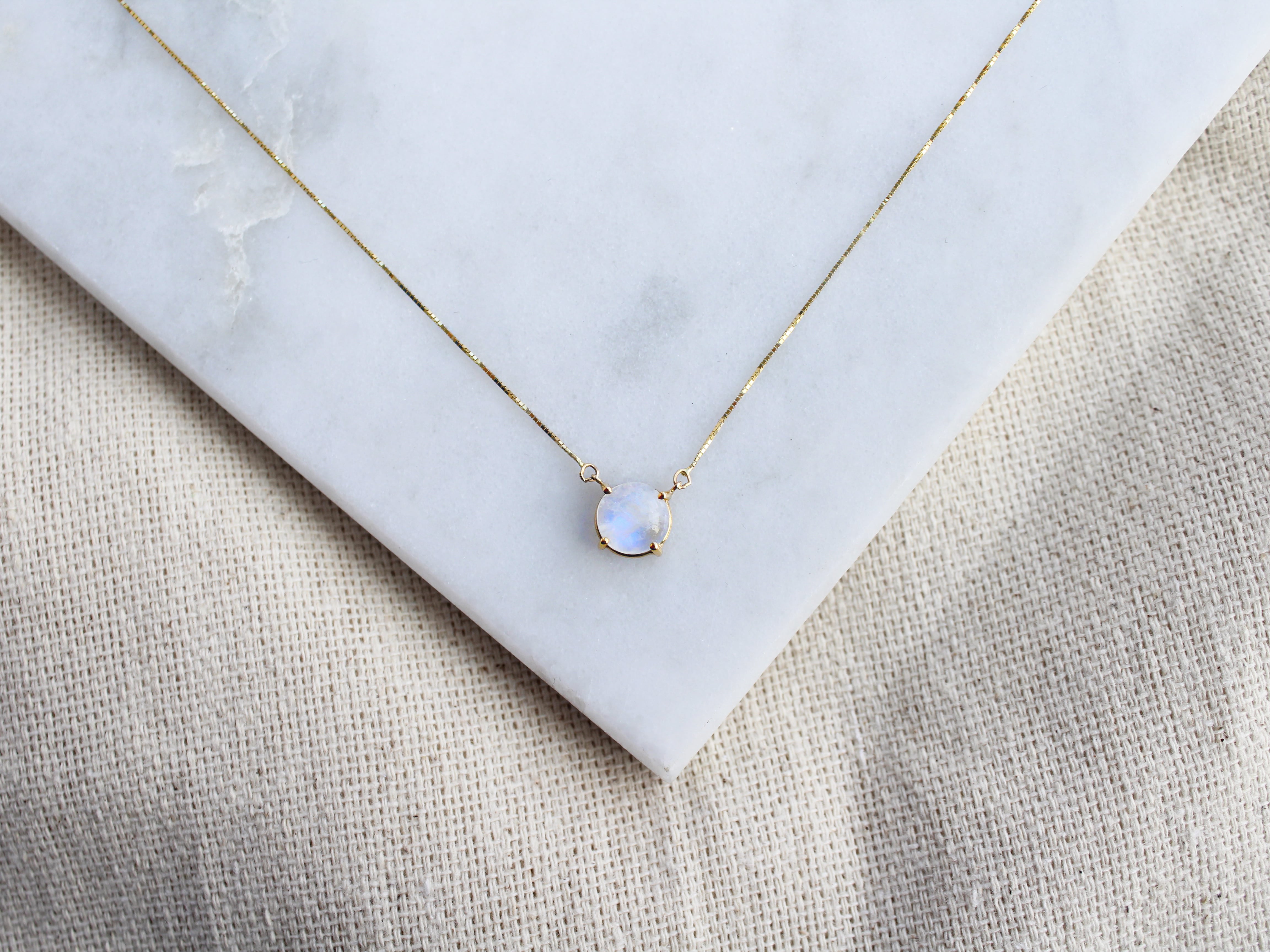 Solitaire Round Moonstone Necklace